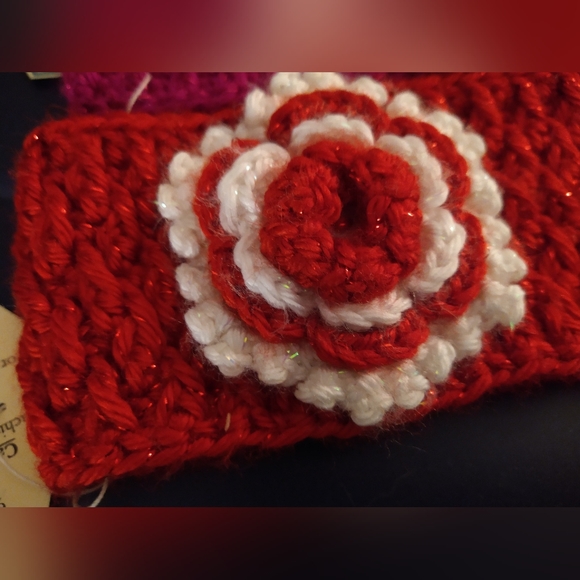 Set of 2 crocheted flower headband ear warmers earmuffs red pink - Picture 2 of 9